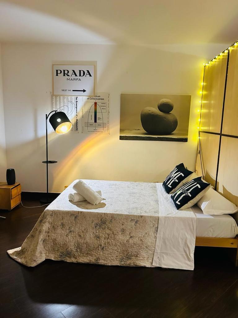 Easy Room Italy Prada Mailand Exterior foto